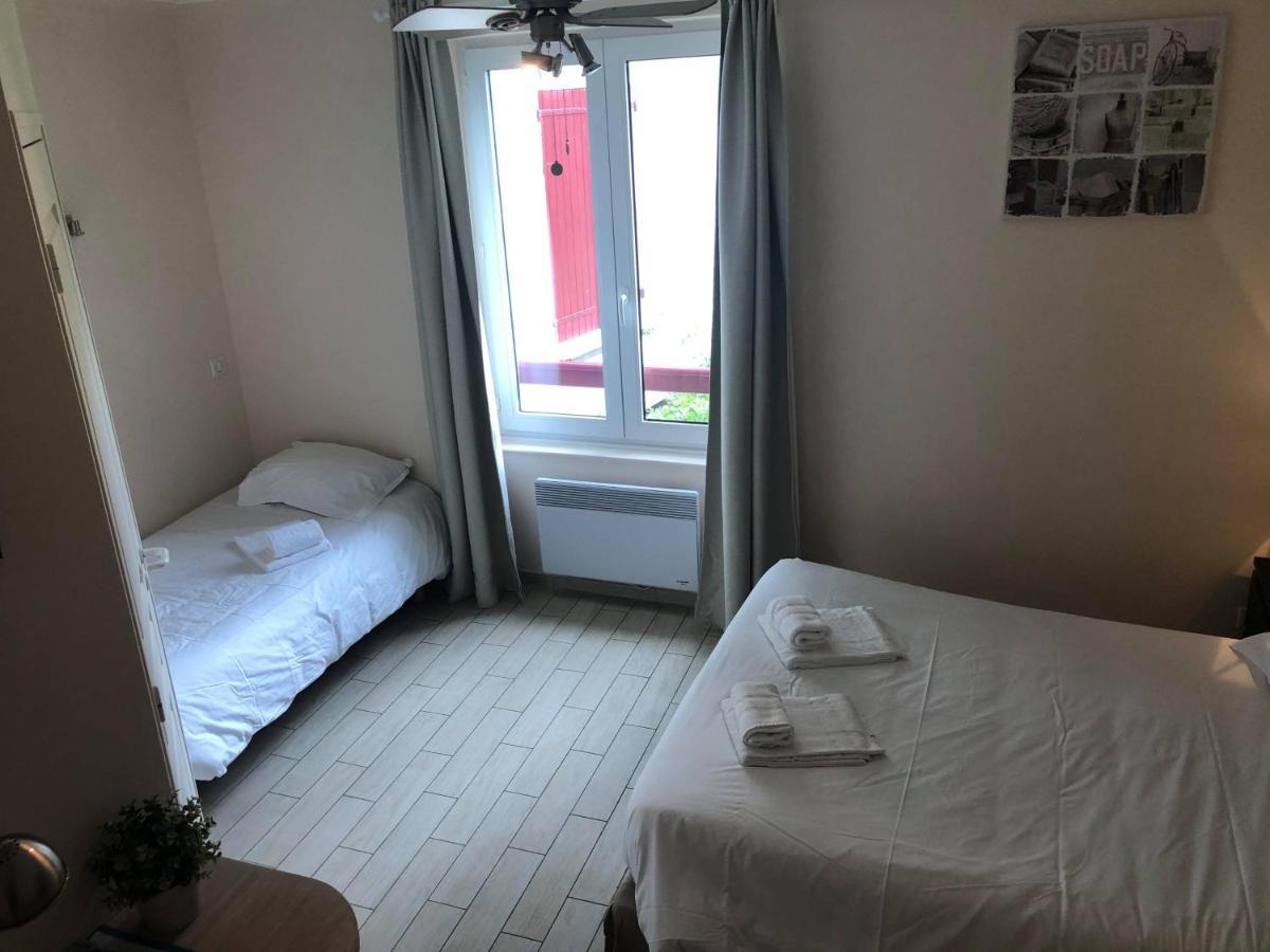 Logis Hotel Grangier Saint-Sozy Esterno foto
