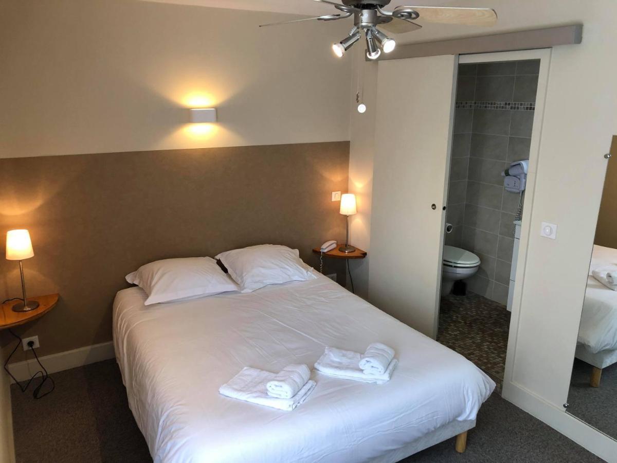 Logis Hotel Grangier Saint-Sozy Esterno foto