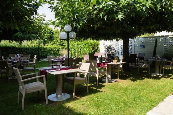 Logis Hotel Grangier Saint-Sozy Esterno foto