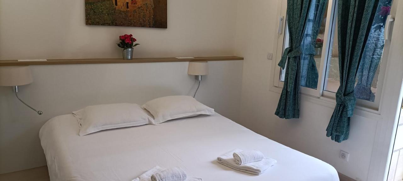 Logis Hotel Grangier Saint-Sozy Esterno foto